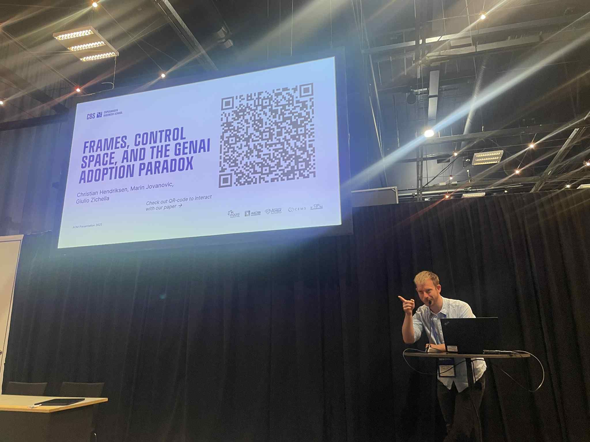 Christian Hendriksen presenting at a conference